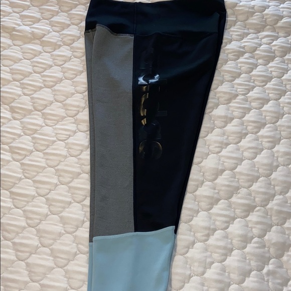 Youth Adidas Leggings - Picture 2 of 3